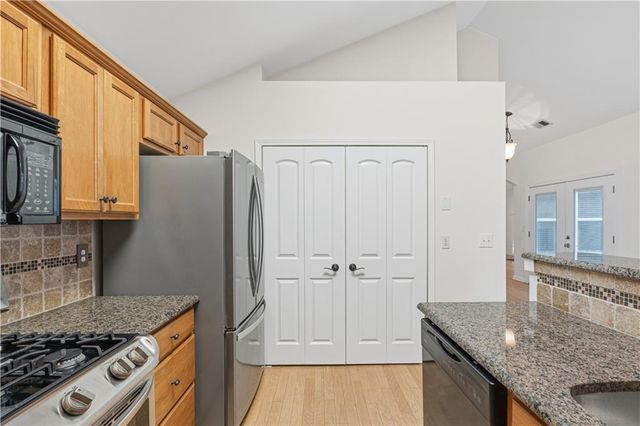 5062 Kathryn Glen Drive, Acworth, GA 30101