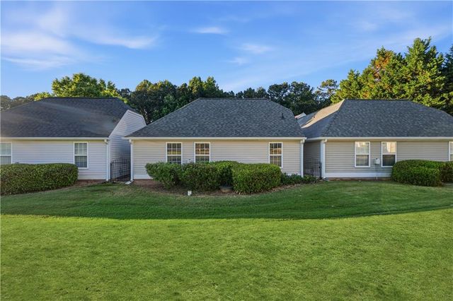 5062 Kathryn Glen Drive, Acworth, GA 30101