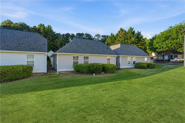 5062 Kathryn Glen Drive, Acworth, GA 30101