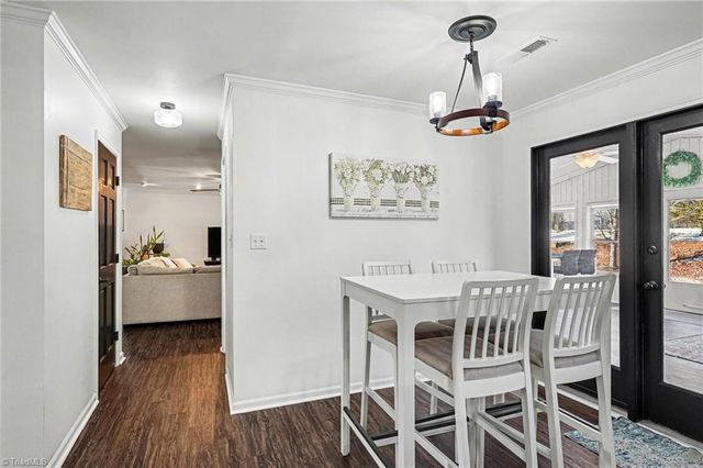 1423 Spring Hill Circle, Kernersville, NC 2724