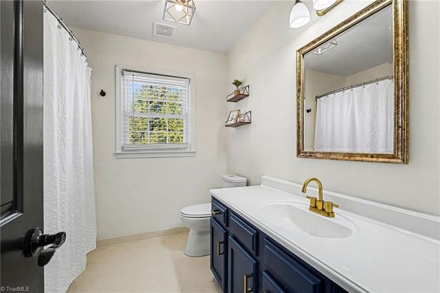 1423 Spring Hill Circle, Kernersville, NC 2724