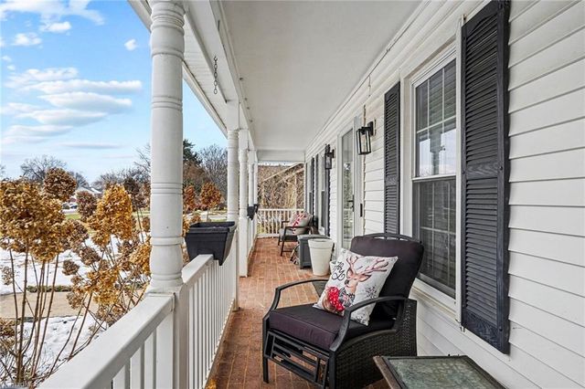 1423 Spring Hill Circle, Kernersville, NC 2724