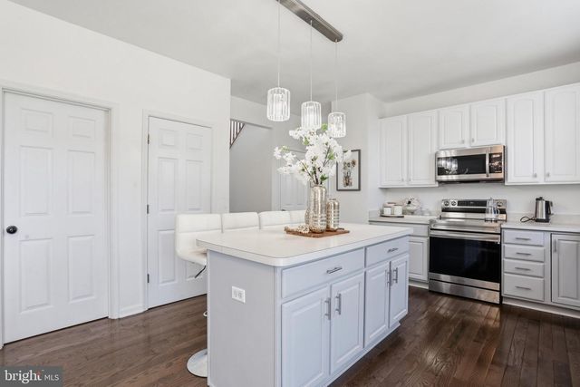 9542-9542 MORNING WALK DR, Hagerstown, MD 21740