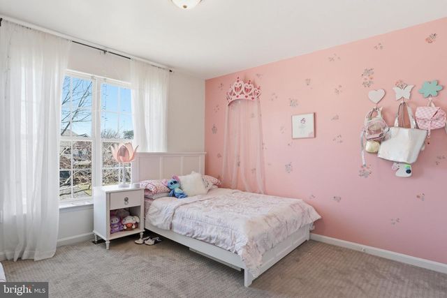 9542-9542 MORNING WALK DR, Hagerstown, MD 21740