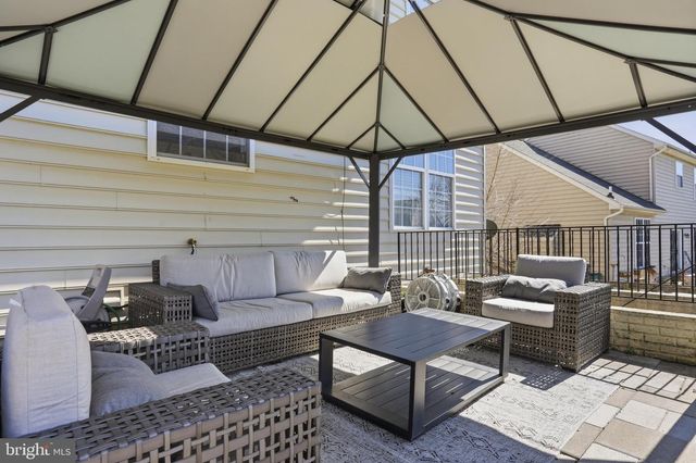9542-9542 MORNING WALK DR, Hagerstown, MD 21740
