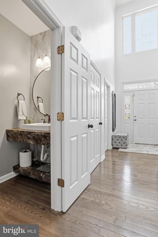 9542-9542 MORNING WALK DR, Hagerstown, MD 21740