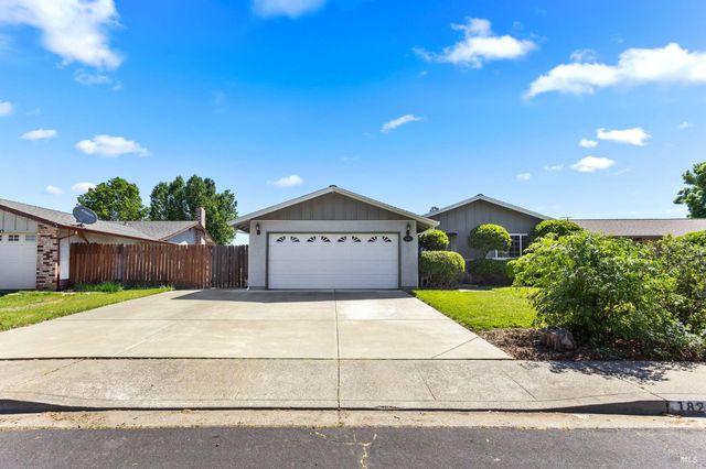 182 Fairview Dr, Vacaville, CA 95687