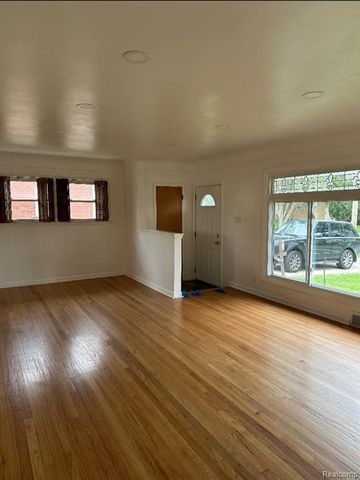 27201 Clairview Drive, Dearborn Heights, MI 48127