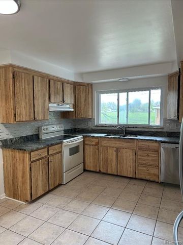 27201 Clairview Drive, Dearborn Heights, MI 48127