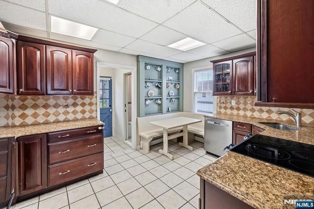 21 Center Street, Mount Olive Township, NJ 07828
