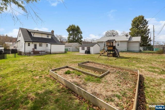 21 Center Street, Mount Olive Township, NJ 07828