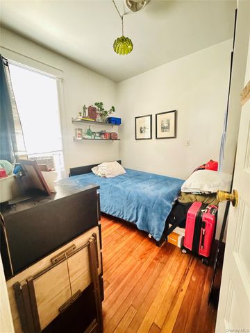 94-32 86th Road, Woodhaven, NY 11421