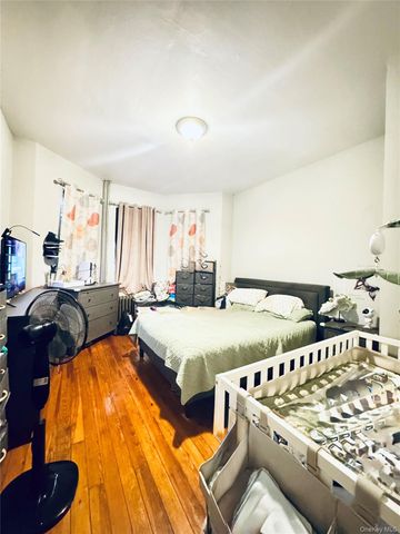 94-32 86th Road, Woodhaven, NY 11421