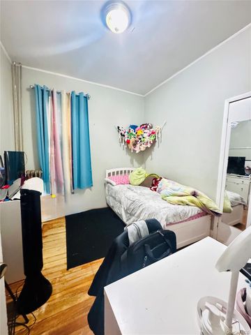 94-32 86th Road, Woodhaven, NY 11421