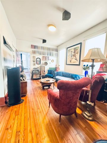 94-32 86th Road, Woodhaven, NY 11421