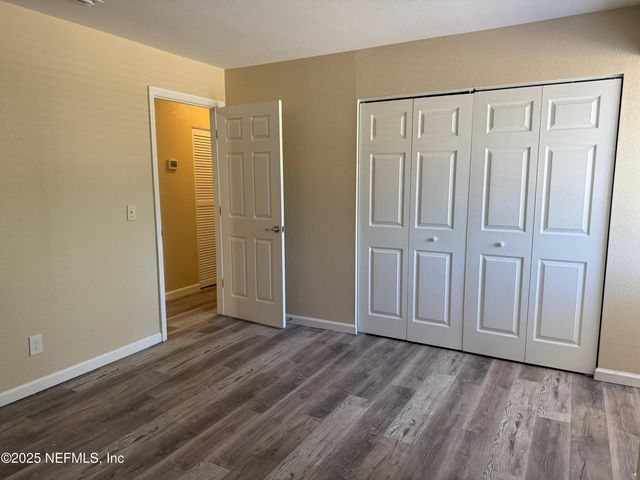 8880 OLD KINGS Road 6, Jacksonville, FL 32257