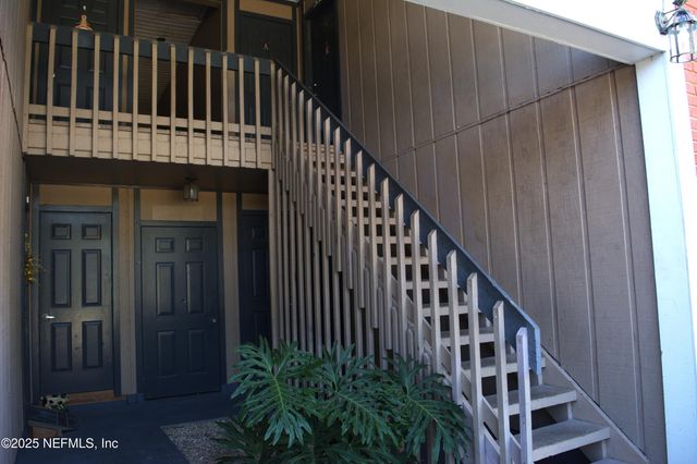 8880 OLD KINGS Road 6, Jacksonville, FL 32257