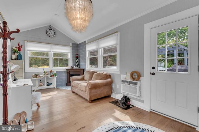 1197 CARRS RD, Annapolis, MD 21409
