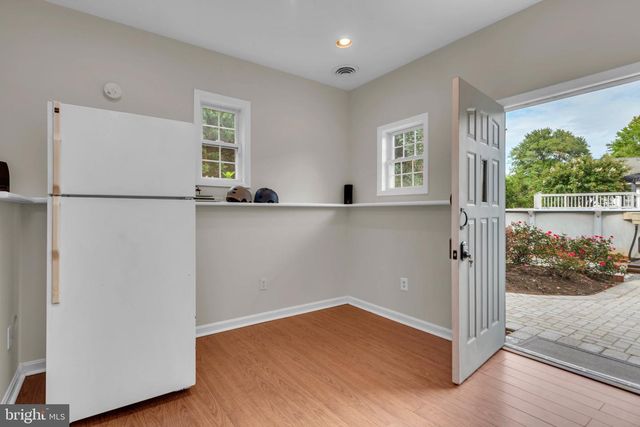 1197 CARRS RD, Annapolis, MD 21409