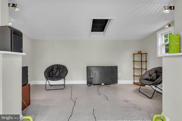 1197 CARRS RD, Annapolis, MD 21409
