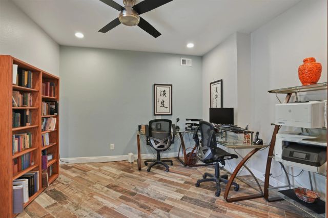 397 Moonstone Bay, Oceanside, CA 92057