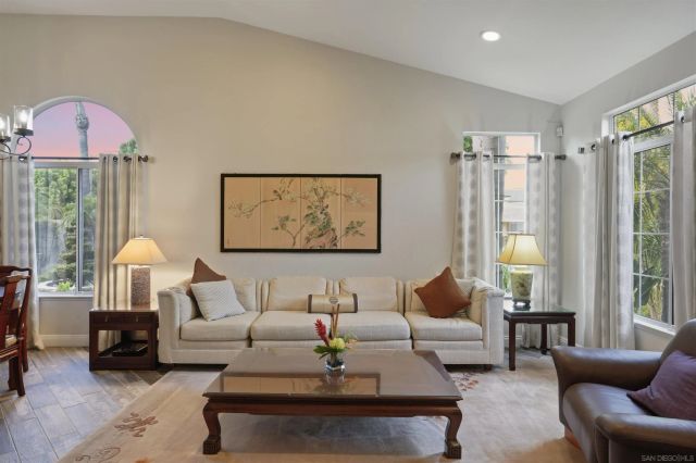 397 Moonstone Bay, Oceanside, CA 92057