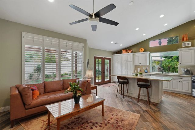 397 Moonstone Bay, Oceanside, CA 92057