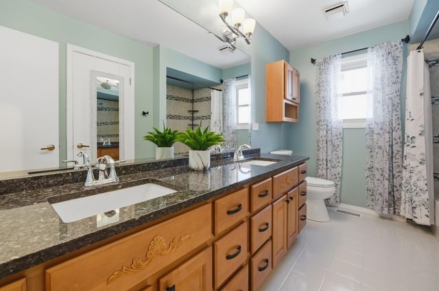 22646 Lawndale Avenue, Richton Park, IL 60471