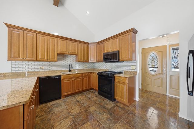 22646 Lawndale Avenue, Richton Park, IL 60471