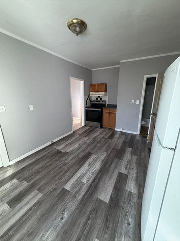 43 Adams St 2, Lynn, MA 01902
