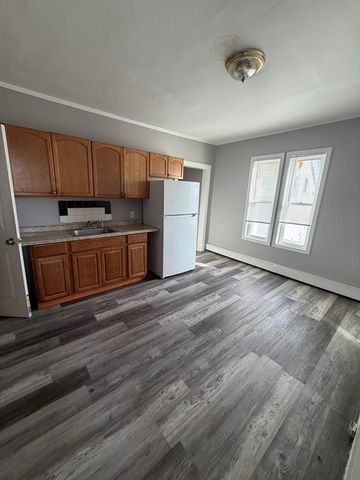 43 Adams St 2, Lynn, MA 01902