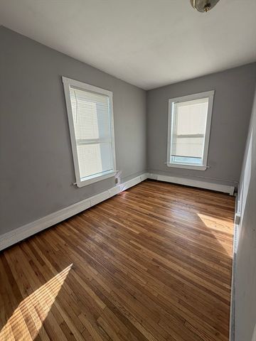 43 Adams St 2, Lynn, MA 01902
