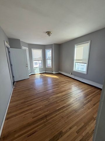 43 Adams St 2, Lynn, MA 01902