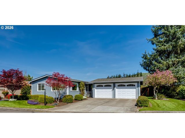 34681 DEVONSHIRE Dr, Eugene, OR 97405