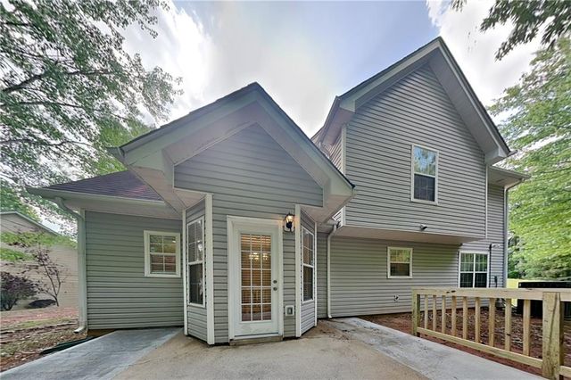 6469 Lester Lane, Stone Mountain, GA 30087