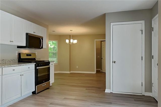 6469 Lester Lane, Stone Mountain, GA 30087