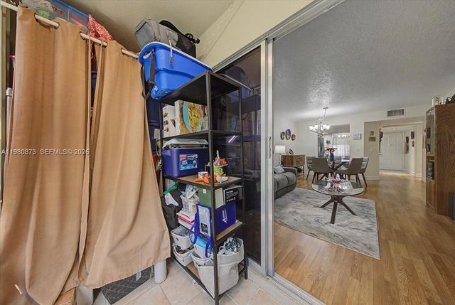 1600 SW 127th Way 102C, Pembroke Pines, FL 33027