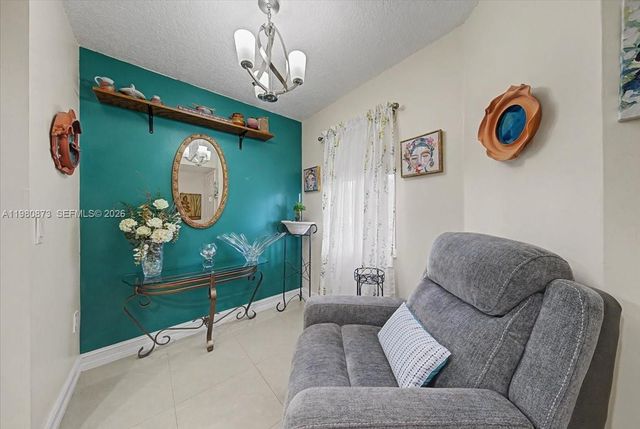 1600 SW 127th Way 102C, Pembroke Pines, FL 33027