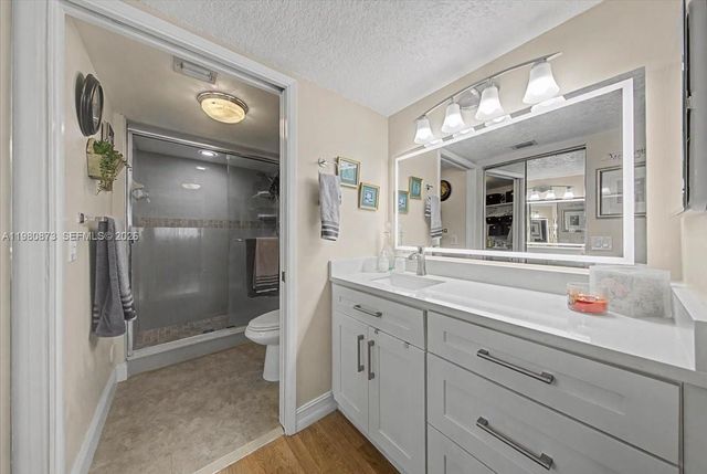 1600 SW 127th Way 102C, Pembroke Pines, FL 33027