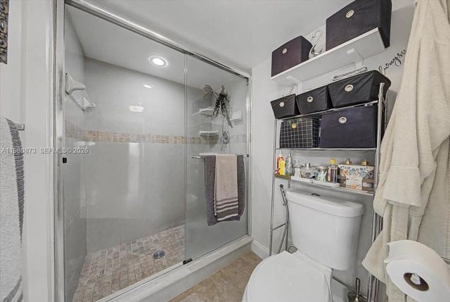 1600 SW 127th Way 102C, Pembroke Pines, FL 33027