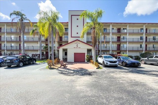 1600 SW 127th Way 102C, Pembroke Pines, FL 33027