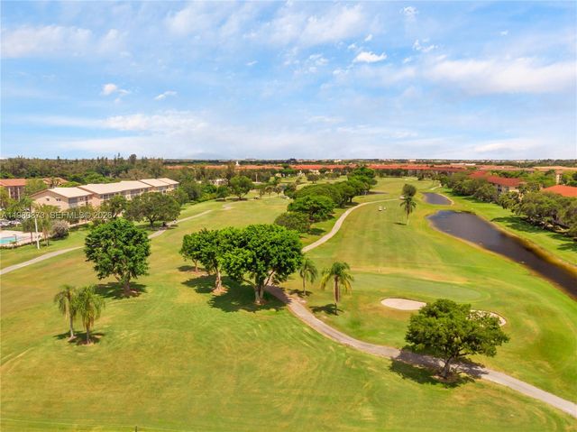 1600 SW 127th Way 102C, Pembroke Pines, FL 33027