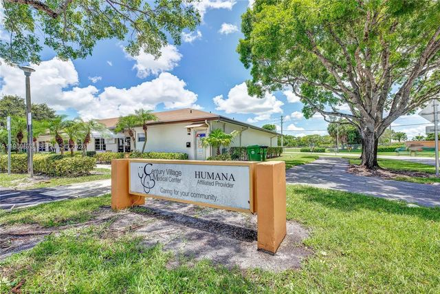 1600 SW 127th Way 102C, Pembroke Pines, FL 33027