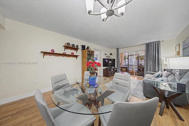 1600 SW 127th Way 102C, Pembroke Pines, FL 33027