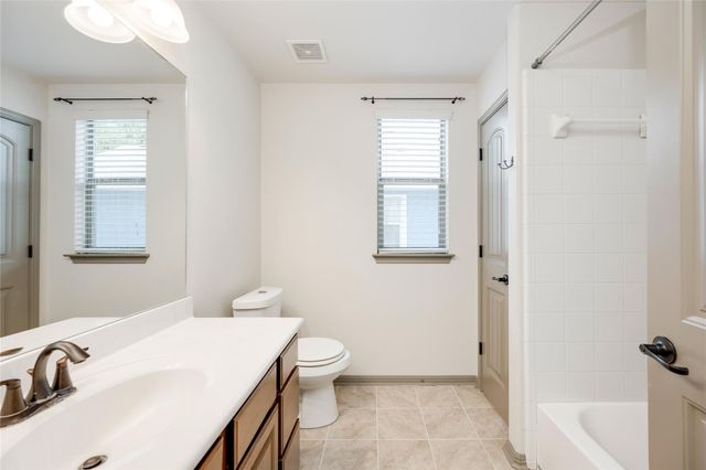 483 McGarity, Kyle, TX 78640