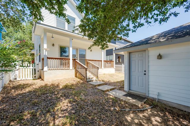 483 McGarity, Kyle, TX 78640