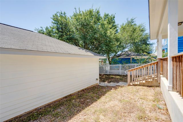 483 McGarity, Kyle, TX 78640