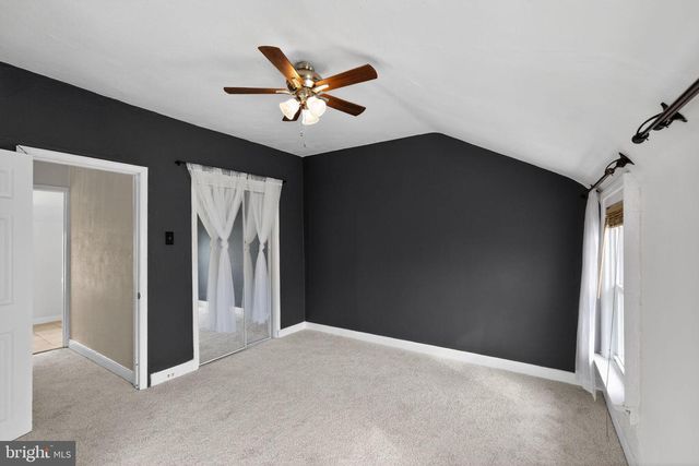 300 CARSON ST, Philadelphia, PA 19128