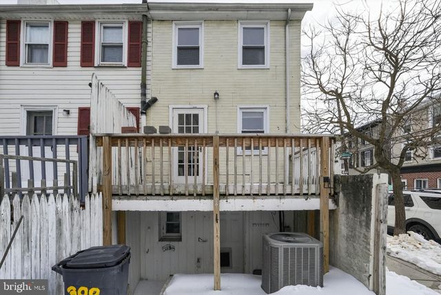 300 CARSON ST, Philadelphia, PA 19128