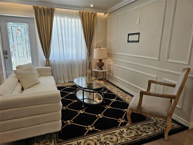 611 NE 14th Court 611, Fort Lauderdale, FL 33304
